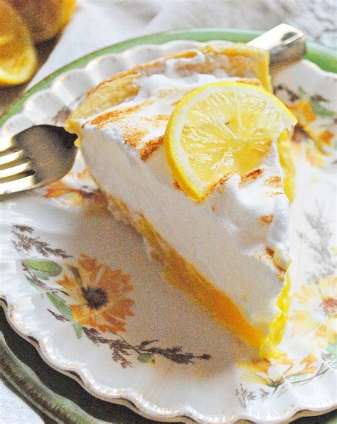 Vanilla cream, coconut cream, chocolate meringue, and lemon meringue. Lovely Lemon Meringue Pie - Cookies for England
