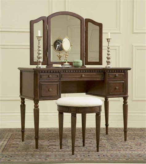 Selecting the best vintage vanity for bedroom. Vanity Table