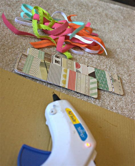 Diy Elastic Bookmark · How To Make A Bookmark · Papercraft