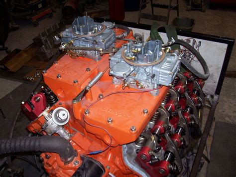 Mopar Hemi Head Rb 426 2x4 Barrel Cross Ram Intake Being