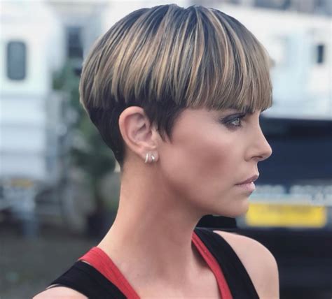 The Modern Bowl Cut Is This Fall S Hottest Look Chatelaine