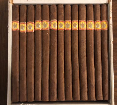 El Rey Del Mundo Grandes De España 1999 Dress Box Of 25 Cigars
