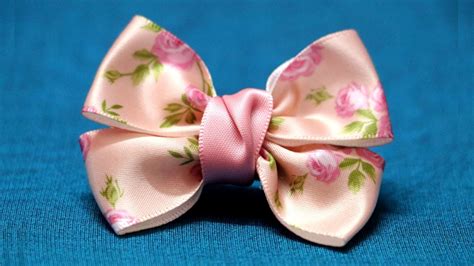 how to tie a bow with ribbon for hair
