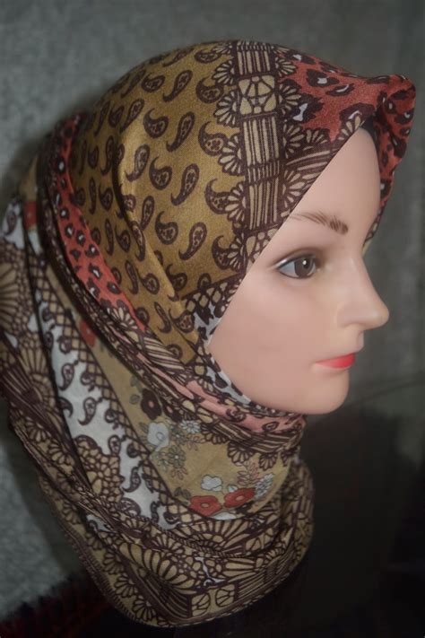 Nak pilih tudung, perlu tahu jenis kain, cara nak pakai ikut jenis kain. Tudung D'zarae Collection: TUDUNG BAWAL TURKI PRINTED