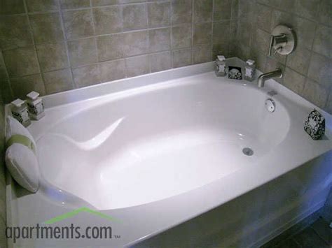 The tub is very durable and fits in a three walled enclosure, which can also be used for a shower or tub combination. Amazing Garden Bathtub #3 Garden Tub Mobile Home Bathtubs ...