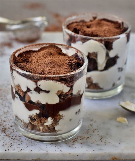 Vegan Tiramisu With Gingerbread And Brownies The Recipe Is Plant Based Gluten Free Refined