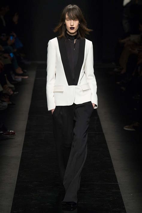Emanuel Ungaro Fall 2015 Ready To Wear Fashion Show Fashion Suit