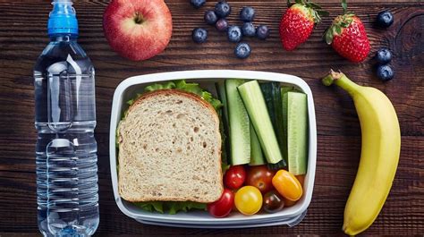 Što Zdravo Jesti Na Poslu Nutricionistica Donosi 10 Prijedloga Kreni