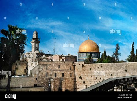 Al Aqsa And Western Wall Jerusalem Israel Stock Photo Alamy