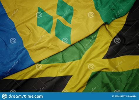 The christian flag is designed to represent all of christianity, but flown mainly by protestant churches in north america, africa, and latin america. Schwebende Farbenfrohe Flagge Von Jamaica Und Nationale ...