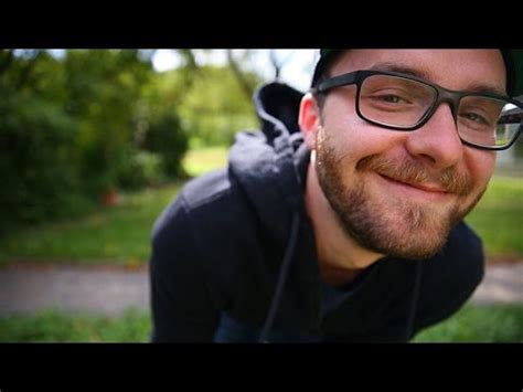 Im video unten zeigte sich lena vor einiger zeit ganz verändert und mit neuer frisur. Mark Forster - Interview 'Ohne Worte' | DASDING - YouTube