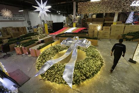 Warehouse serves as NYC’s decorations attic  Northwest