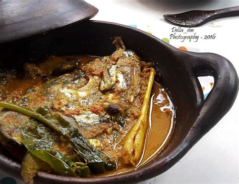 Lumuri kepala kakap dengan air jeruk nipis dan ½ resep garam hingga rata. GULAI KEPALA IKAN | Makanan, Saus ikan, Gulai