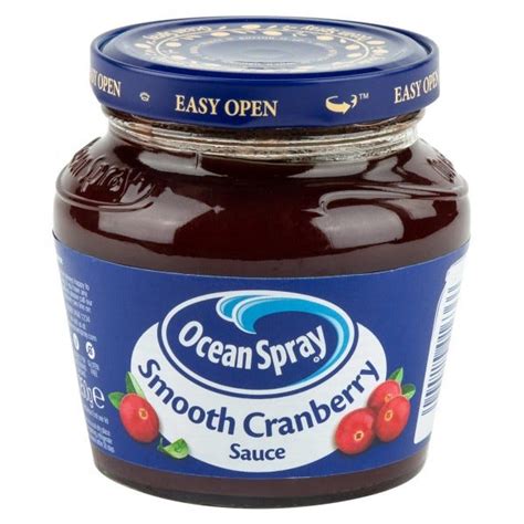 Urann, a lawyer who lee and urann combined efforts to perfect the recipe, and the sauce became a thanksgiving staple in the early 1940s. Ocean Spray Cranberry Sauce Recipe On Bag - Ocean Spray Cranberry Sauce High Resolution Stock ...