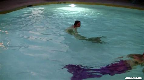 Real Life Mermaids Swimming At Disneyland New Hotel Pool Hd Youtube
