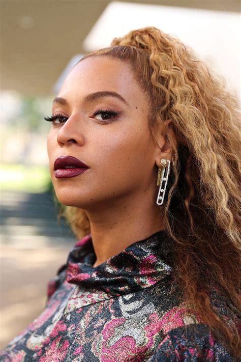 Describing the most beautiful women in the world ever on the base of thebeautiful women taylor swift is an american singer and songwriter too. Top 10 Beautiful & Hottest Girls of 2020 | Who is the most ...