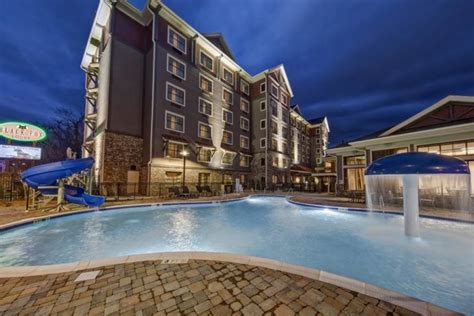 The Five Best Hotels In Pigeon Forge Tn