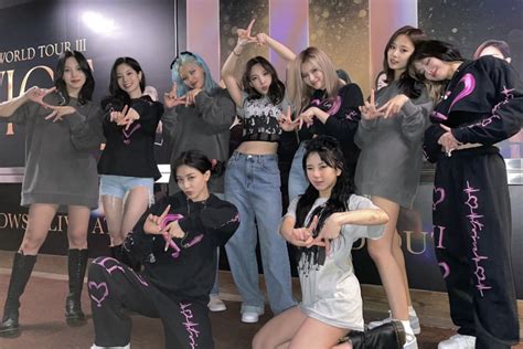 Twice Successfully Wrap Up Their 2 Day Concert In La On Their 4th World