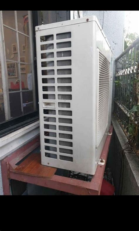 Daikin Floor Mounted Aircon TV Home Appliances Air Conditioning And