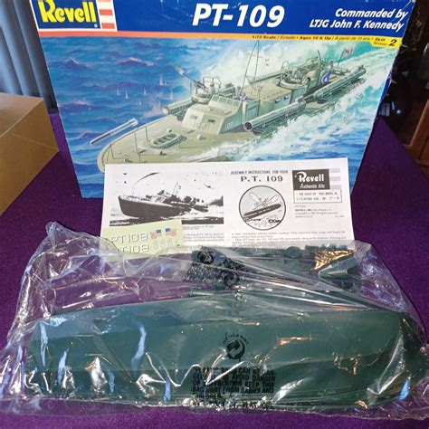 Revell Pt 109 Boat Modeling Kit 85 0310 172 Scale Jfk Boat Ebay