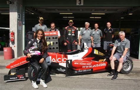 Formula Women F1 For The Ladies — Sportsgeek On Scorum