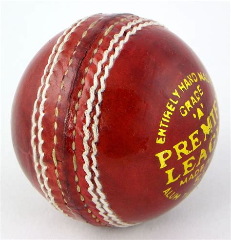 Lungi ngidi clearly enjoying the dukes cricket ball. Opttiuuq Qvu Premier League Match Leather Cricket Ball ...