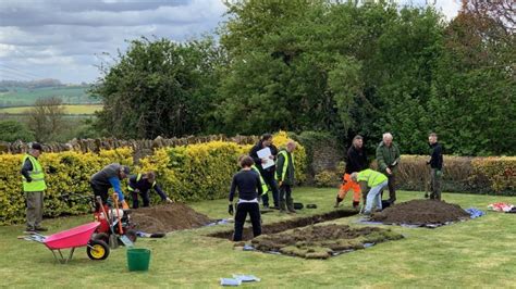 Search For Northamptonshire Lost Royal Palace Begins Bbc News