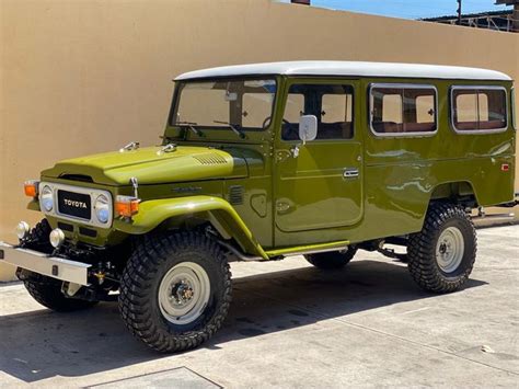 The engine had a 4.0 litre capacity, 105 hp. 1982 Toyota FJ45 Land Cruiser 'Troopy' | Land cruiser ...