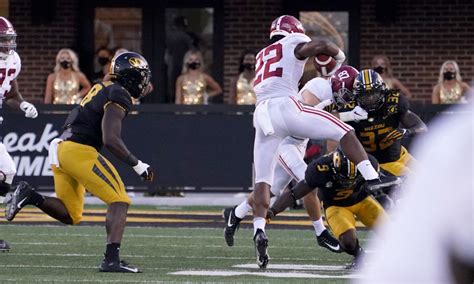 Harris rushed 31 times for 178 yards and two touchdowns, and he caught five passes for 67 yards and three. Najee Harris looks stronger and faster in Alabama's ...