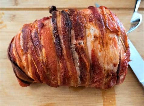 Transfer the turkey to a board, cover loosely with foil and rest for about 20min before carving. Cooking Boned And Rolled Turkey - Boned Rolled And Tied Turkey Recipe Recipe Recipes Turkey ...