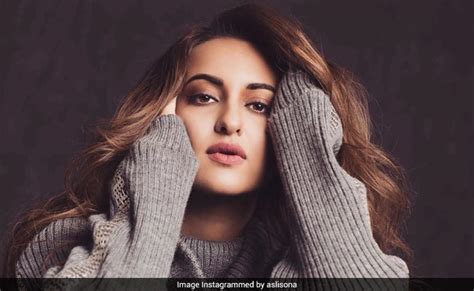 Sonakshi Sinhas Chill Response To Troll Bothered About Her Ramayan Knowledge