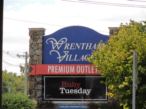 Wrentham Outlets Formally Announce New Bloomingdale's Store | Wrentham