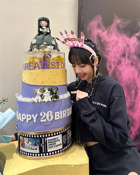 Birthday Magic For Lisa As Blackpink And Fans Unite For A Memorable