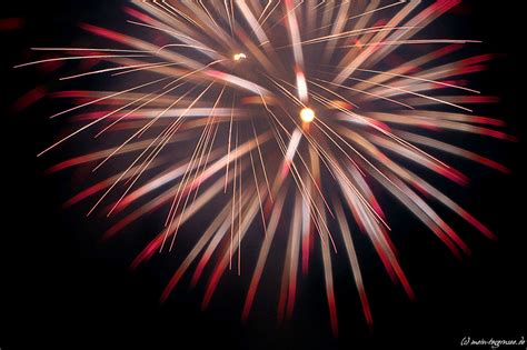 I had passed it on the train a few times and thought it was a saw mill, but my visit explained more than i expected. Feuerwerk Tegernsee - das coole Zeug! | Mein Tegernsee ...