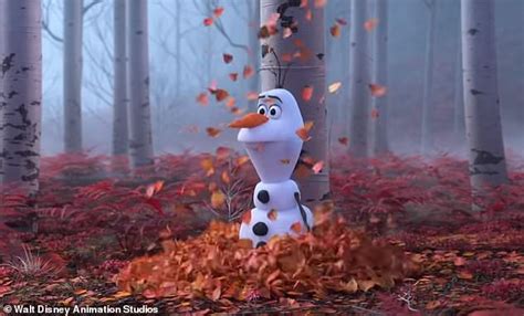 Frozen 2 New Trailer Shows Elsa At Risk Of Losing Herself To Her Alluring Magical Powers