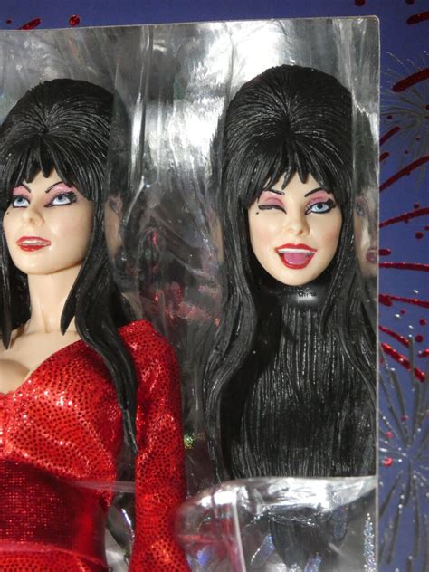 Neca Elvira Mistress Of The Dark Red Fright And Boo 8 Clothed Action