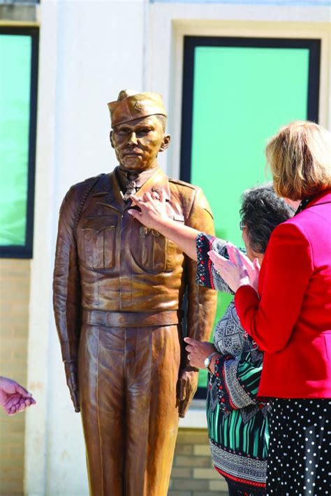 Statue Honoring Charles George Unveiled In Asheville The Cherokee One
