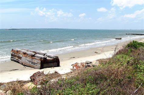 10 best beaches in charleston what is the most popular beach in charleston go guides