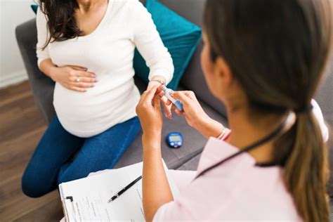 Cukrzyca ciążowa może dawać nietypowe objawy Jak rozpoznać i leczyć