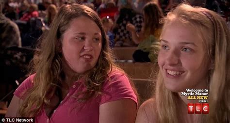 Honey Boo Boo Eats Cheese Straight From The Can Daily Mail Online