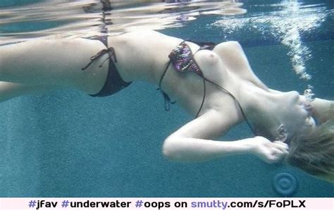 Underwater Oops Puffies Wet