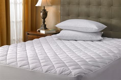 These mattresses can feel very plush, and offer good air movement so they don't retain heat like some foam mattresses. Mattress Pad | Shop Waldorf Astoria