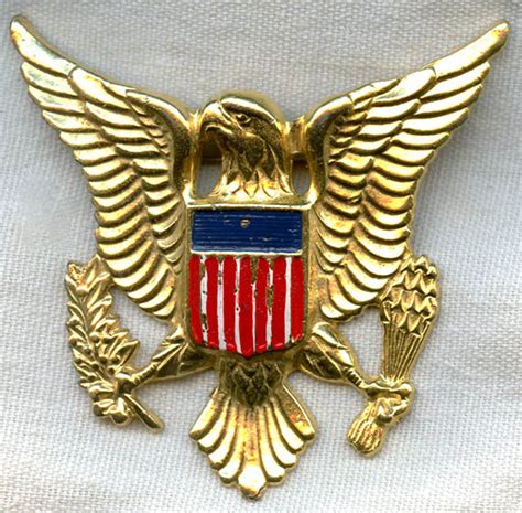 Large Wwii Us Army Eagle With Painted Crest Sweetheart Pin Flying