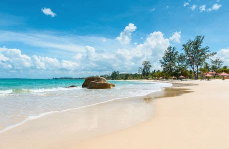 Pantai anyer inilah pantai yang paling popular di banten. Update Harga Tiket & Info Penginapan di Pantai Florida Indah Anyer - Penginapan.net 2021