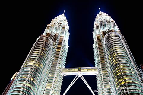Day To Night At Petronas Twin Towers Kuala Lumpur Day 1 In Malaysia