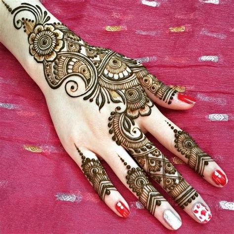 Beautiful Mehndi Design For Brides Crayon