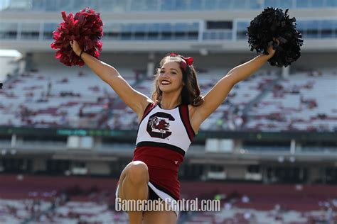 Usc Cheerleader Photo By Cj Driggers Gamecock Central Flickr