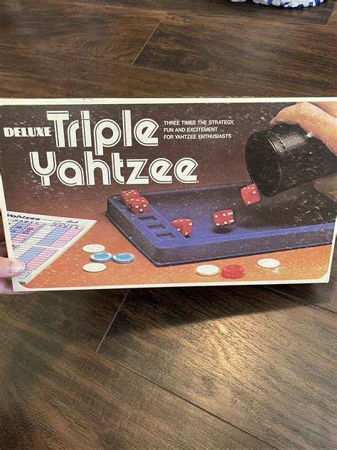 Vintage 1978 Milton Bradley Deluxe Triple Yahtzee Dice Game E0928