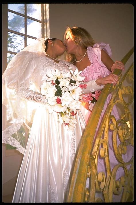 Bridesmaid Seduces Bride Into Lesbian Sex Photos X Vid Com