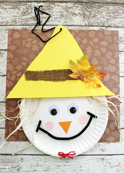 Learn How To Make This Scarecrow Paper Plate Craft For Thanksgiving Or